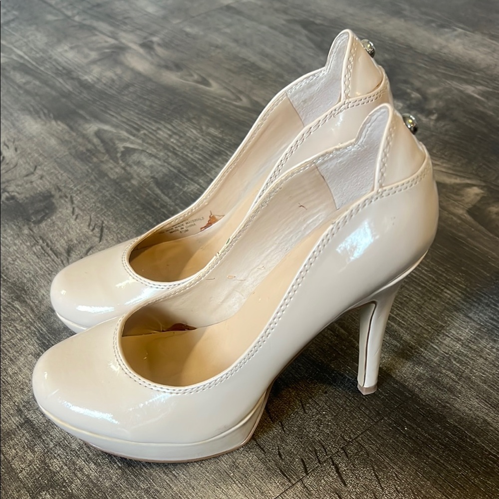 Guess Cream Stiletto Heels with Platform - Picture 3 of 6
